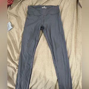 Light blue/gray leggings